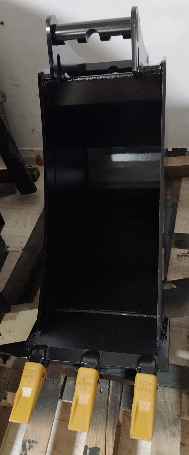 40 cm - Łyżka podsiębierna do koparki 9,1 - 13 ton